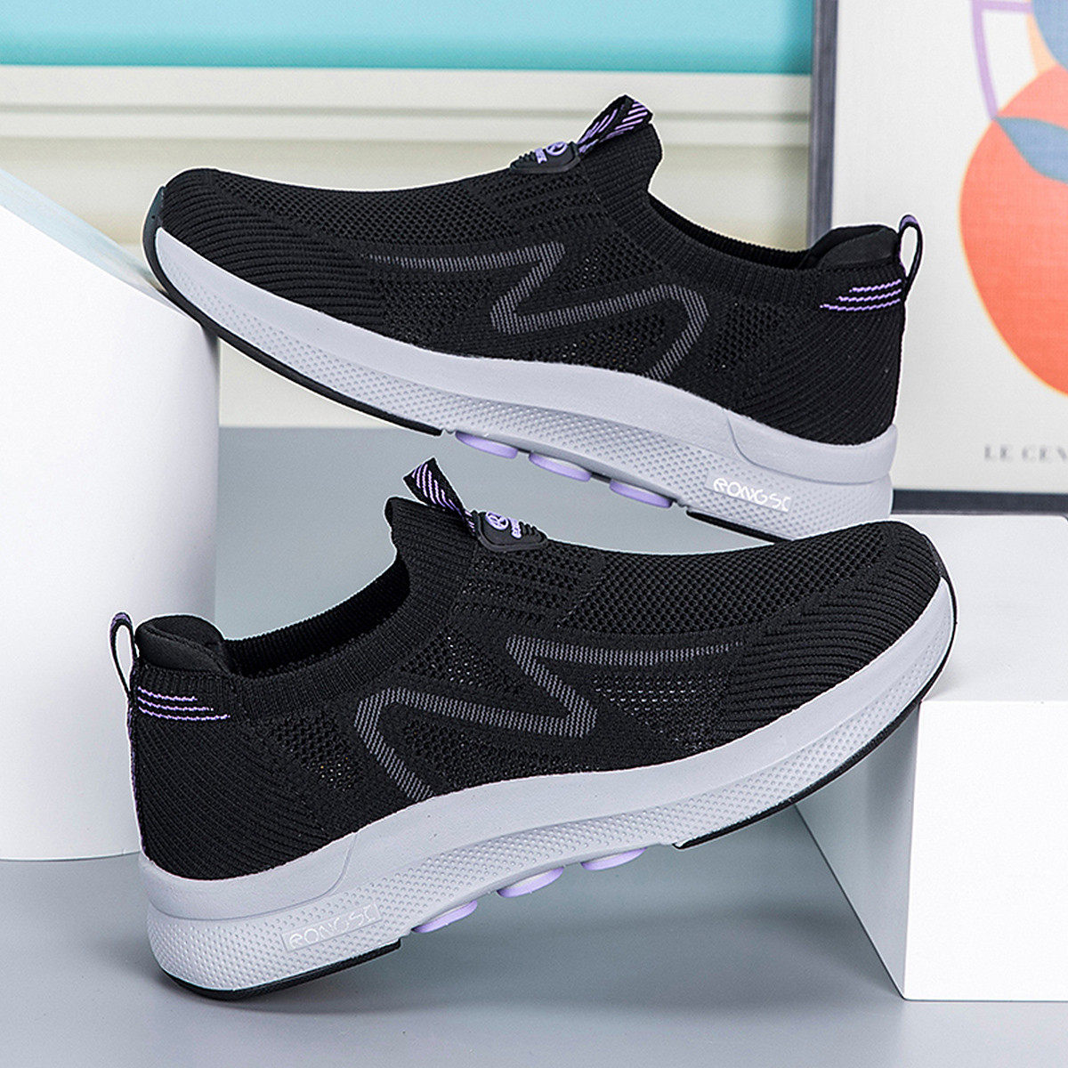 RONGSHI Breathable And Slip Resistant Low top Life Casual Slip on Shoes Women’s