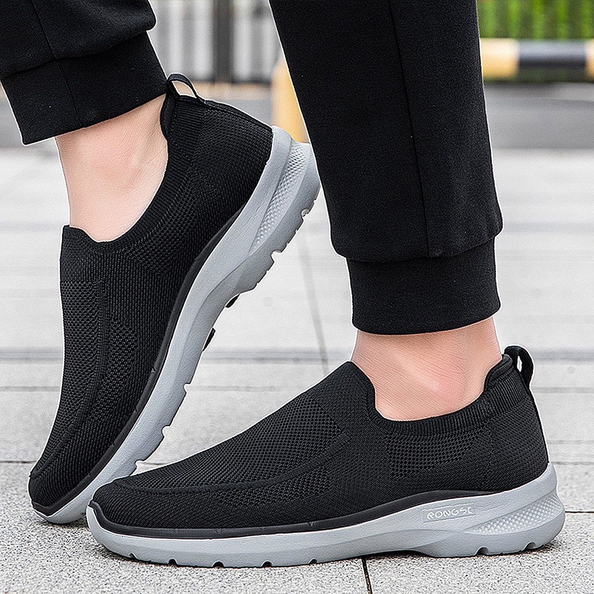 RONGSHI Elderly Shoes Slip Resistant Low top Slip on Men’s
