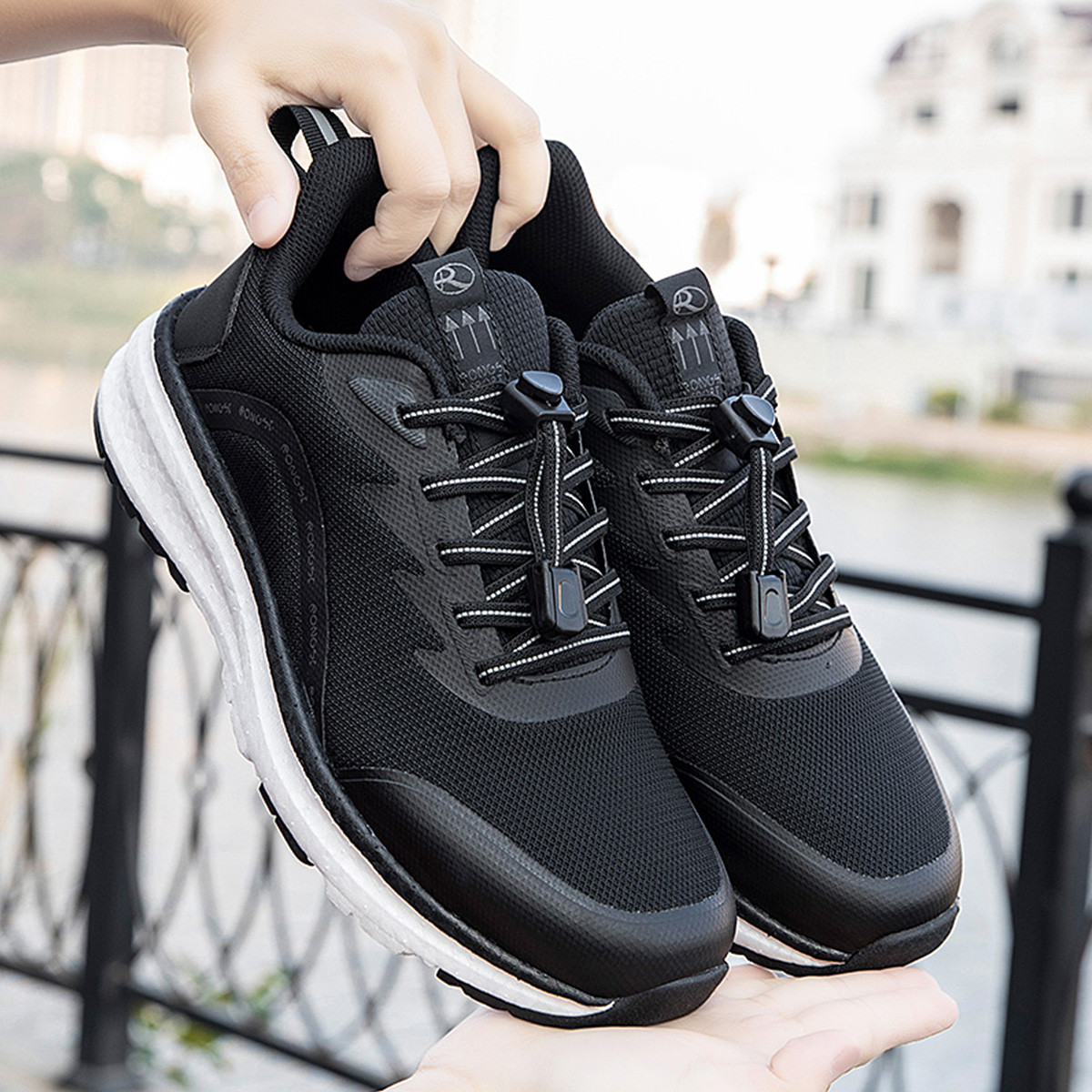 RONGSHI Cushioning Abrasion Resistant Lightweight Slip Resistant Low top Casual Athletic Shoes Unisex