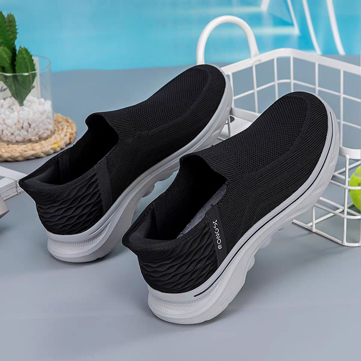 RONGSHI Fabric Wear resistant, Lightweight, Breathable, And Non slip. Elderly Casual Shoes Slip on Men’s