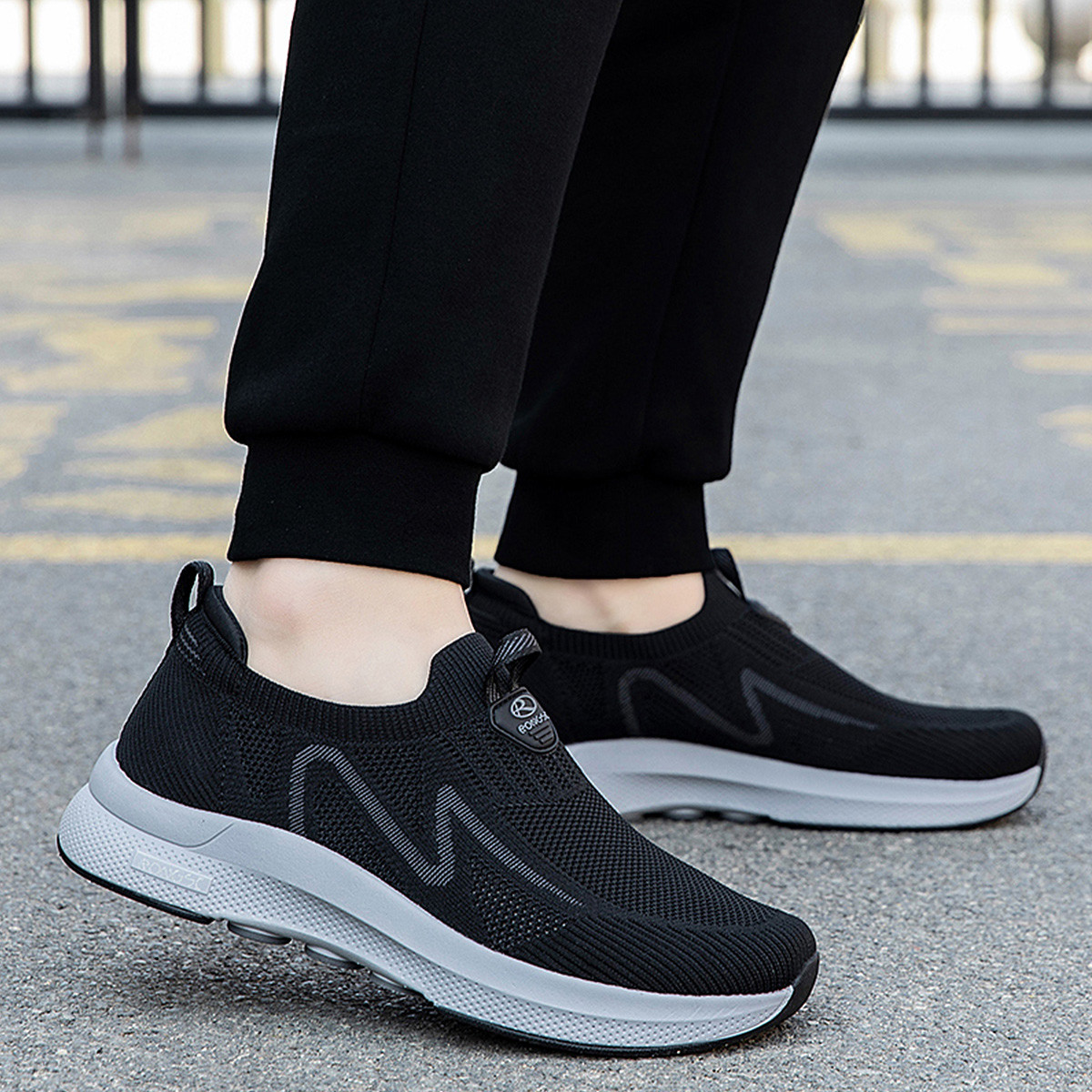 RONGSHI Mesh, Textile Slip Resistant, Breathable, Lightweight Low top Casual Shoes Slip on Men’s
