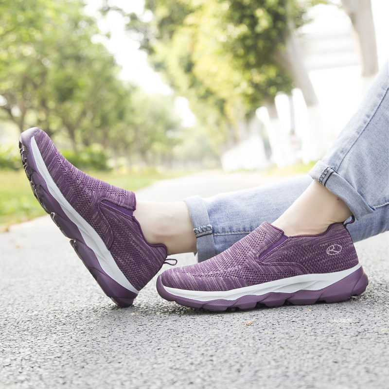 RONGSHI Cushioning Slip Resistant Breathable Low top Walking Shoes Women’s
