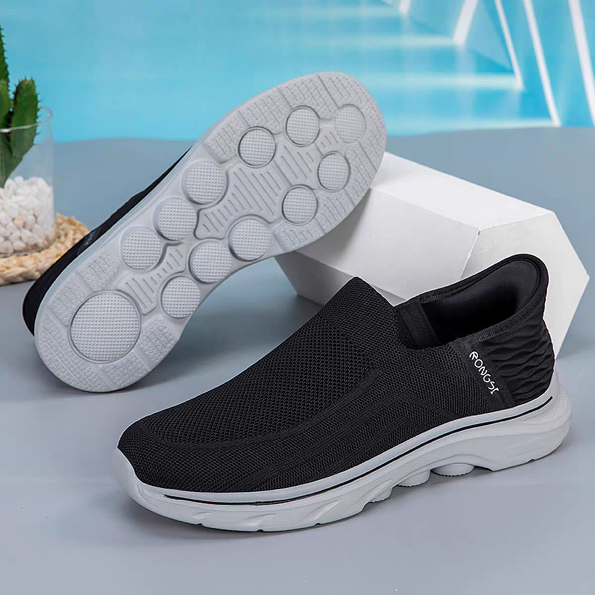 RONGSHI Fabric Wear resistant, Lightweight, Breathable, And Non slip. Elderly Casual Shoes Slip on Men’s