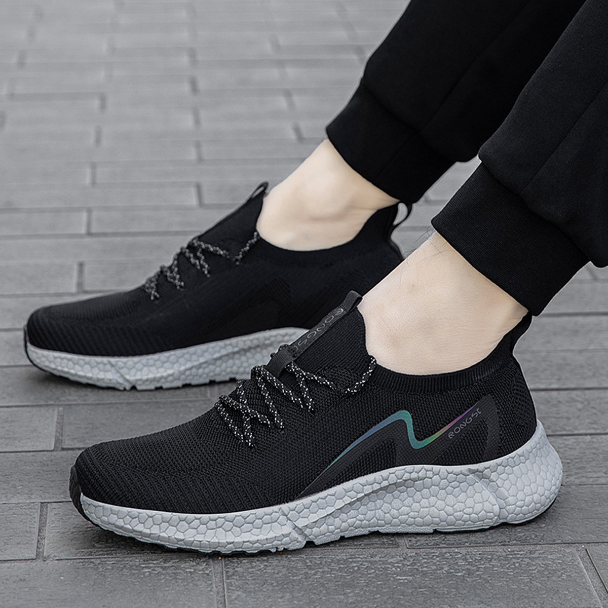RONGSHI Fabric Slip Resistant, Breathable, Lightweight Low top Casual Shoes Men’s