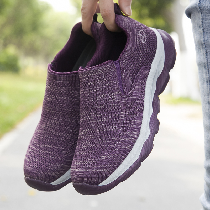 RONGSHI Cushioning Slip Resistant Breathable Low top Walking Shoes Women’s