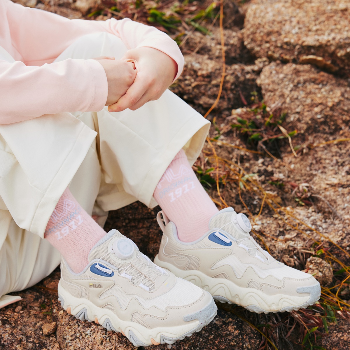 Кроссовки Fila Kids Tiger Claw 2 (белые) — фото 7