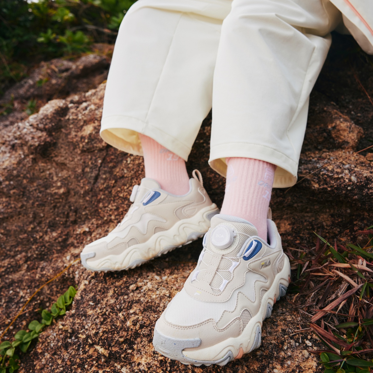 Кроссовки Fila Kids Tiger Claw 2 (белые) — фото 9