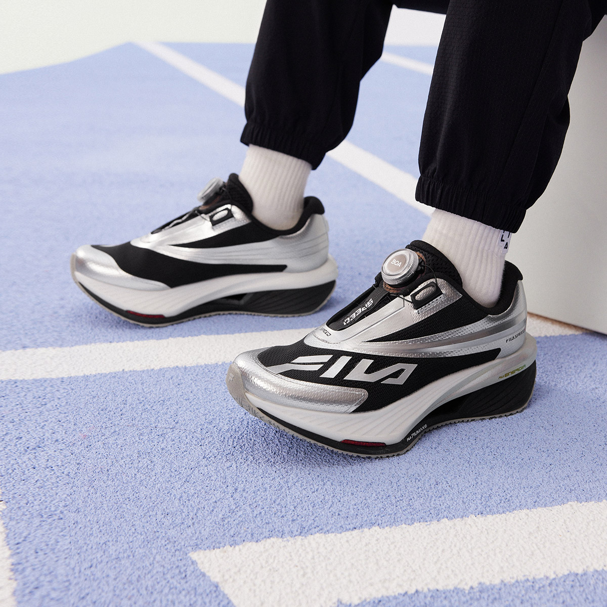 Детские кроссовки Fila Kids Speed 5 Turbo (черно-серебряные) — фото 6