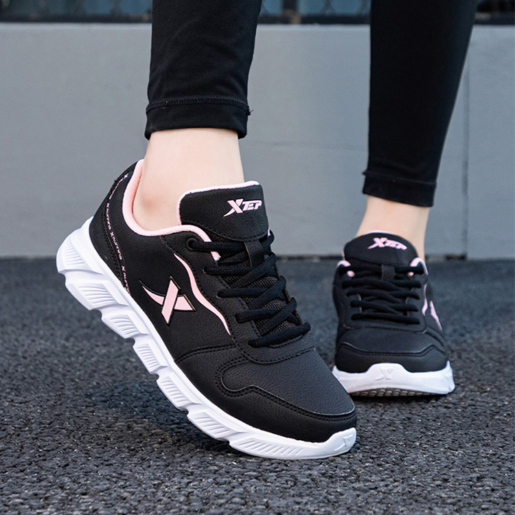 XTEP Fashion Trend Waterproof And Wear resistant Low top Casual Running Shoes Women’s Black Pink