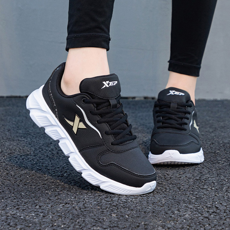 XTEP Abrasion Resistant Cushioning Lightweight Low top Casual Running Shoes Women’s Black