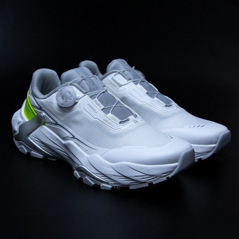 AOLUN White Wing Fabric Low top Commute Hiking Shoes Men’s White