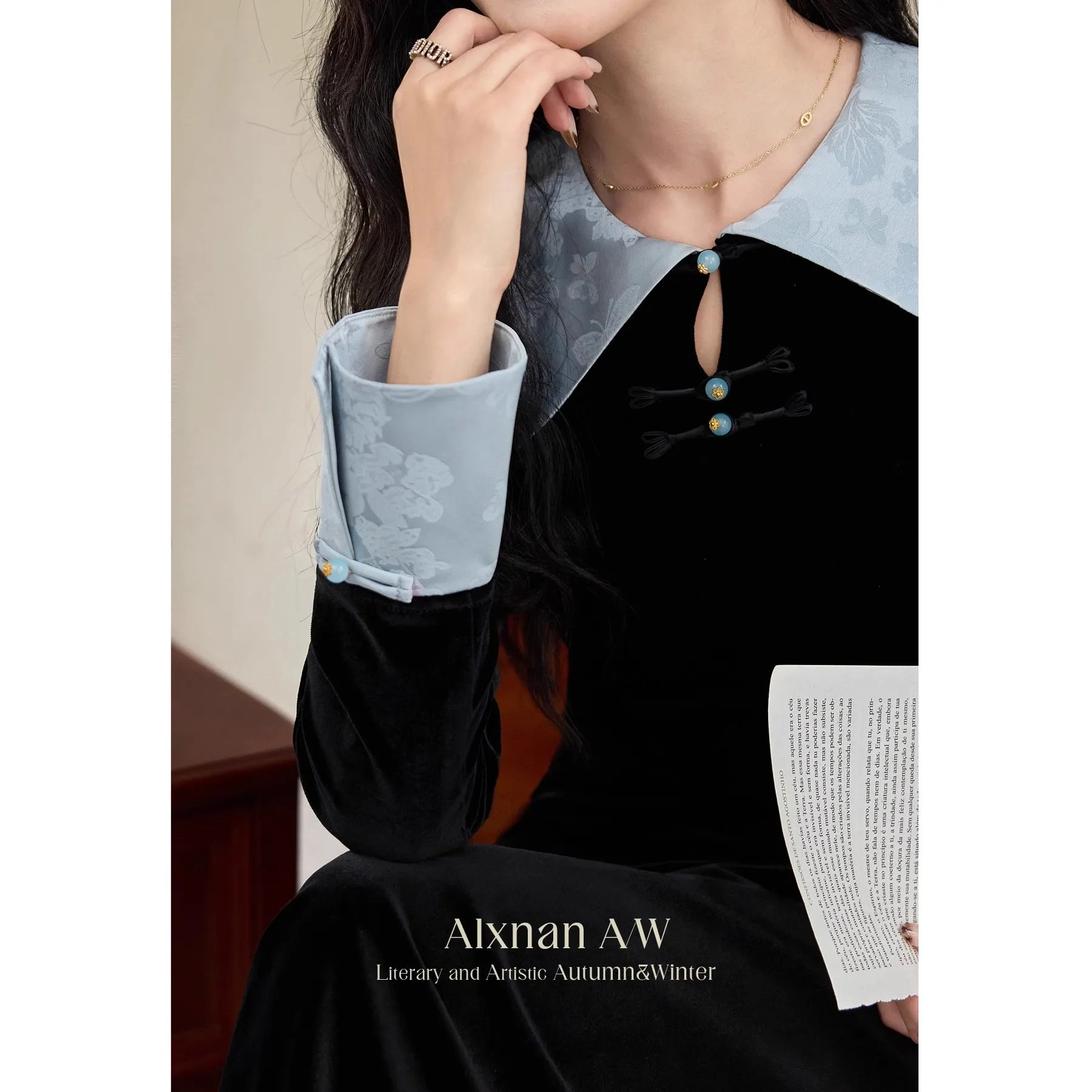 Alxnan Long-Sleeved Dresses Women's Black With Blue