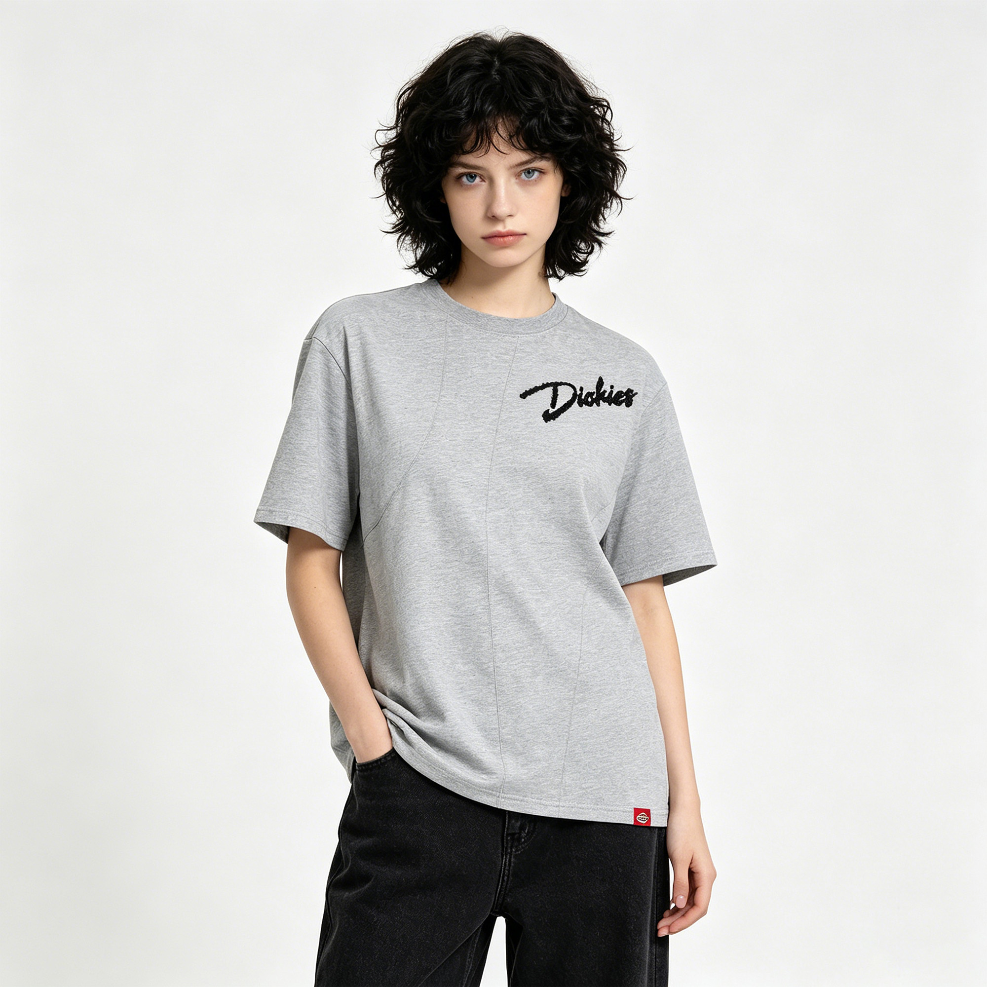 Женская футболка Dickies boxycleanfit3DLOGO T (серая) — фото 4