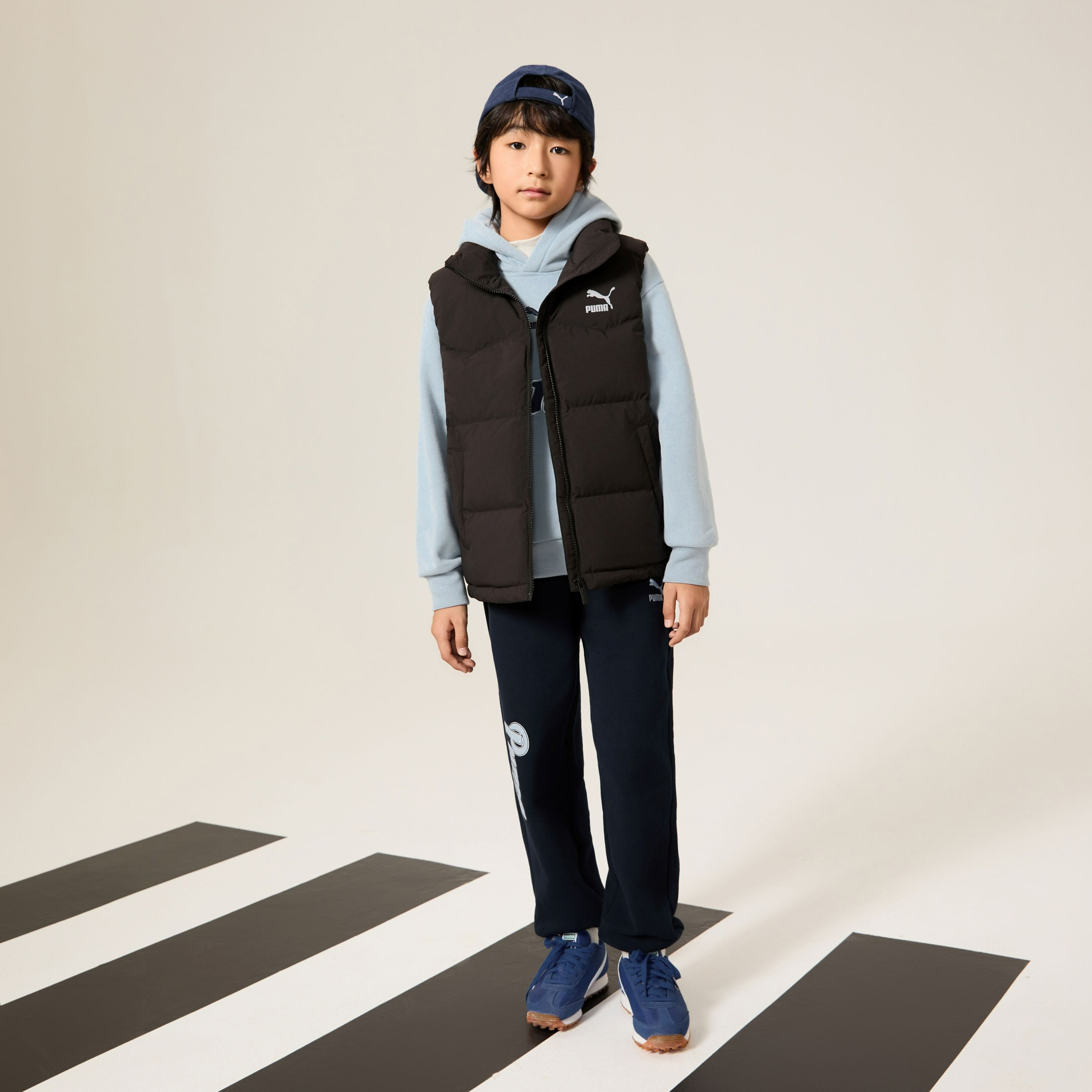 Детский жилет PUMA Sportstyle STAND COLLAR DOWN VEST (черный) — фото 4