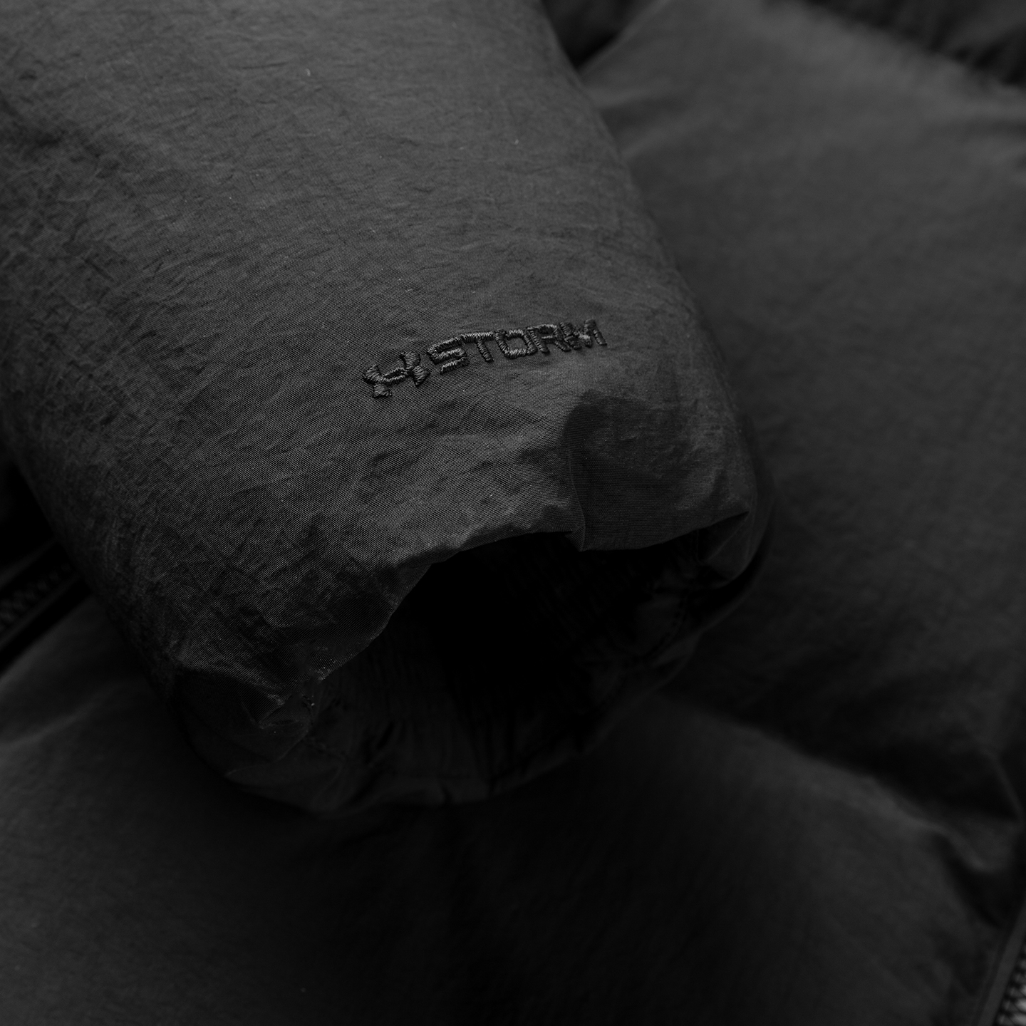 Мужская куртка Under Armour Under Armour 650 (черная) — фото 10