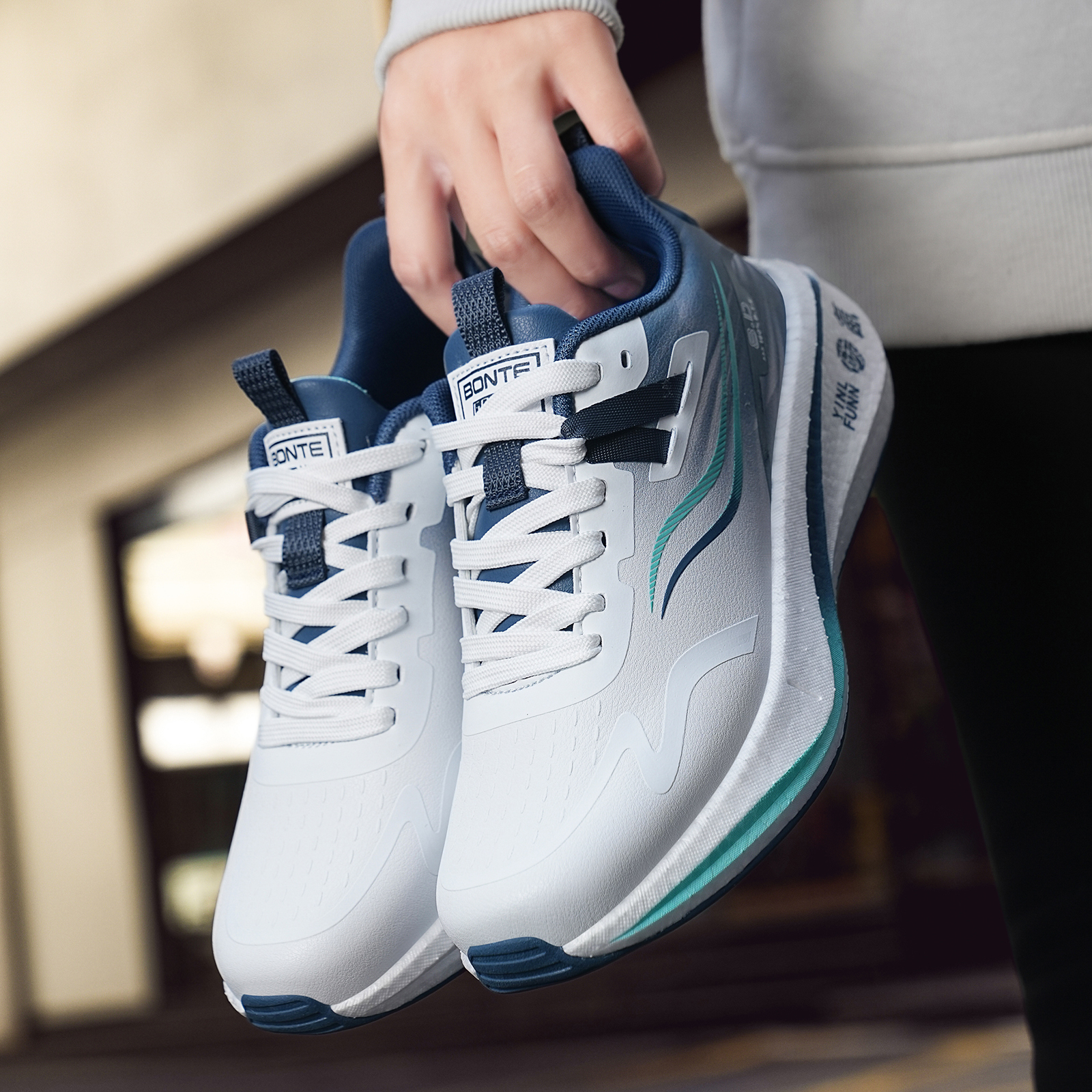 BTE Slip Resistant Abrasion Resistant Coverage Slip Resistant And Abrasion Resistant Coverage Low top Carbon Plate