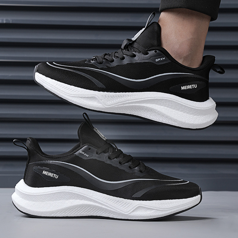 Meiretu Slip Resistant Abrasion Resistant Low top Running Shoes Unisex