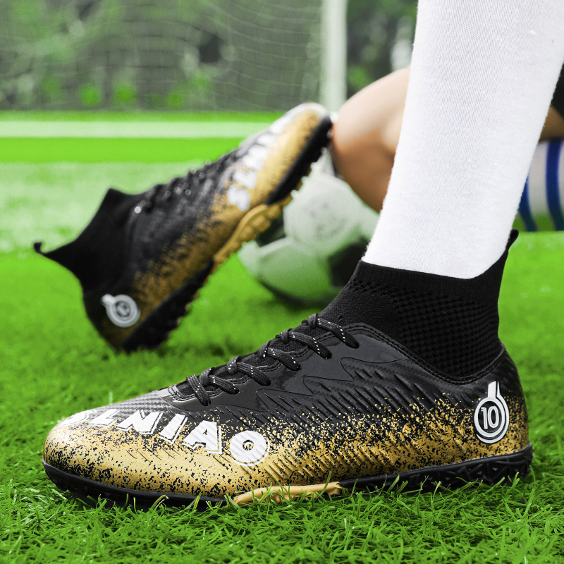 BIANSULONG Soccer Shoes Unisex Low Top Black/Gold
