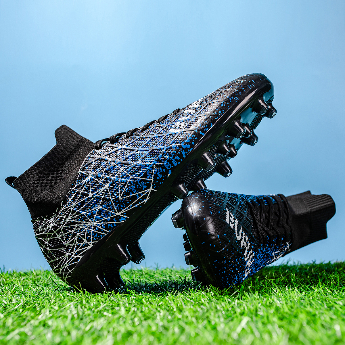 BIANSULONG Soccer Shoes Unisex Low Top Black
