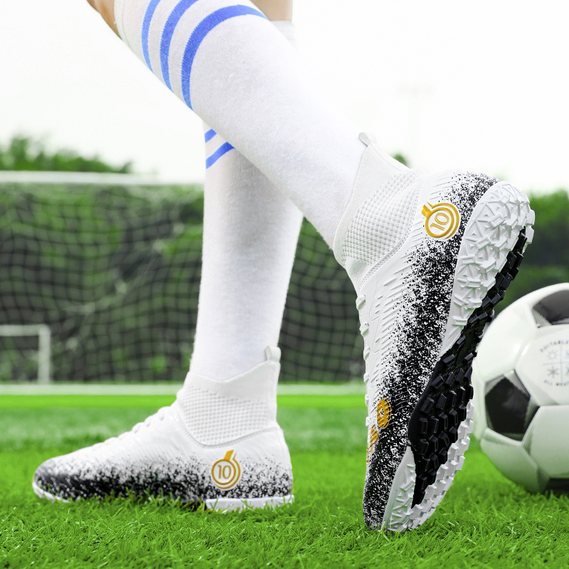 BIANSULONG Soccer Shoes Unisex Low Top Black/Gold