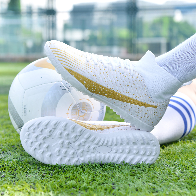 BIANSULONG Soccer Shoes Unisex Low Top White
