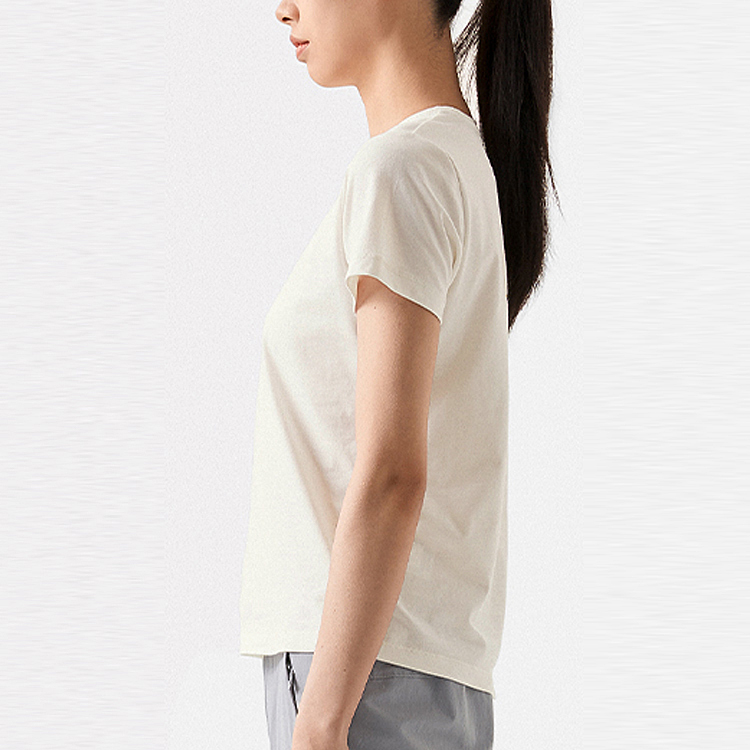 THE NORTH FACE Quick Dry T Shirts Women’s Ecru