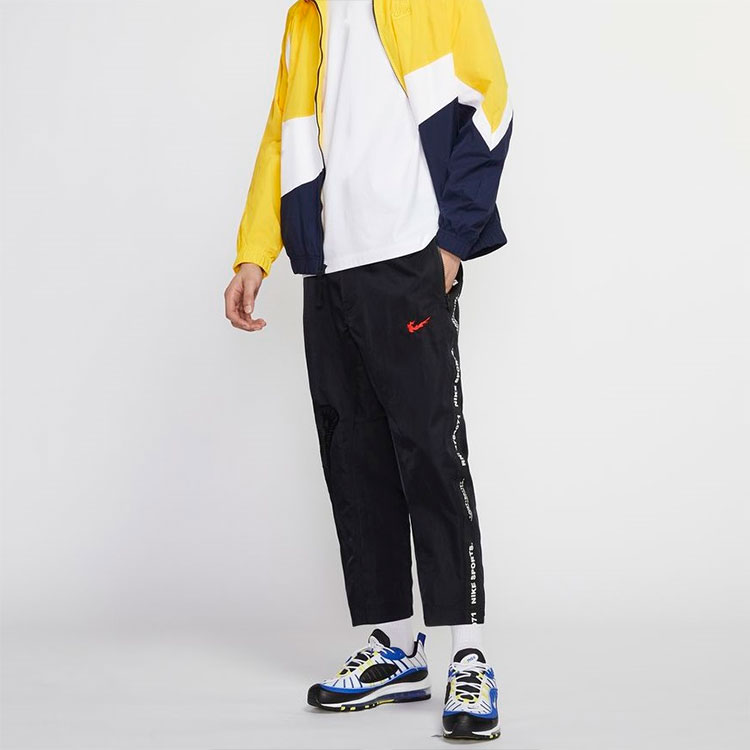 Nike Sports Pants Men’s Moderate