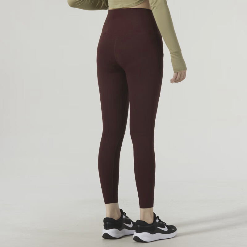 Nike Sports Pants Women’s Dark Brown Moderate