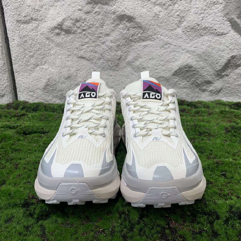 Anta Champion Pioneer Round Tip Lace Up, Fleece Lined Cushioning, Wear Resistant Low top Running Shoes Men’s White