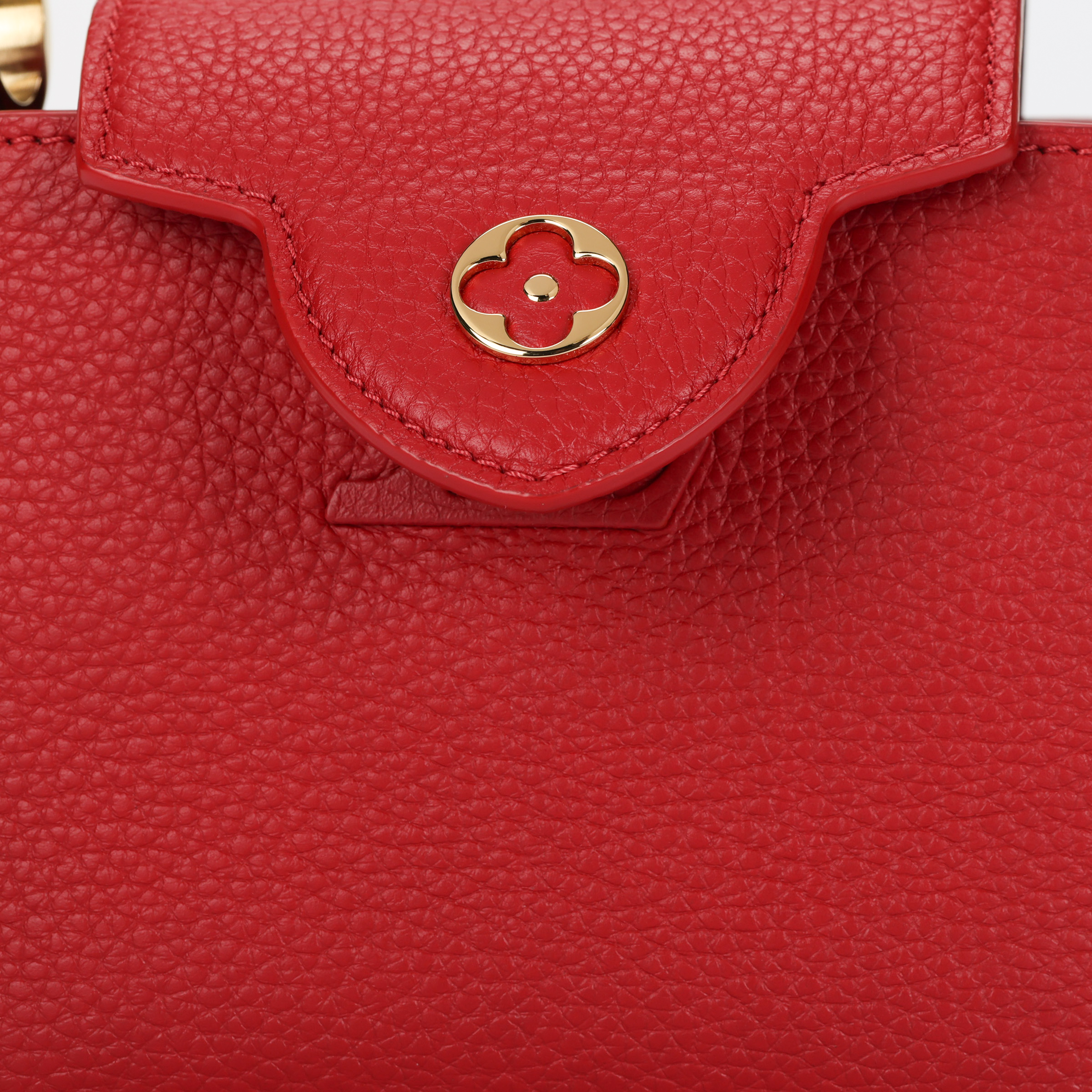 Женская сумка Louis Vuitton Capucines Mini (красная) — фото 10