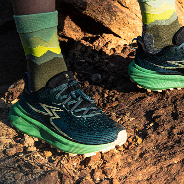 361° Cushioning, Wear Resistant Low top Trail Running Shoes Women’s Ocean Blue & Wormwood Green