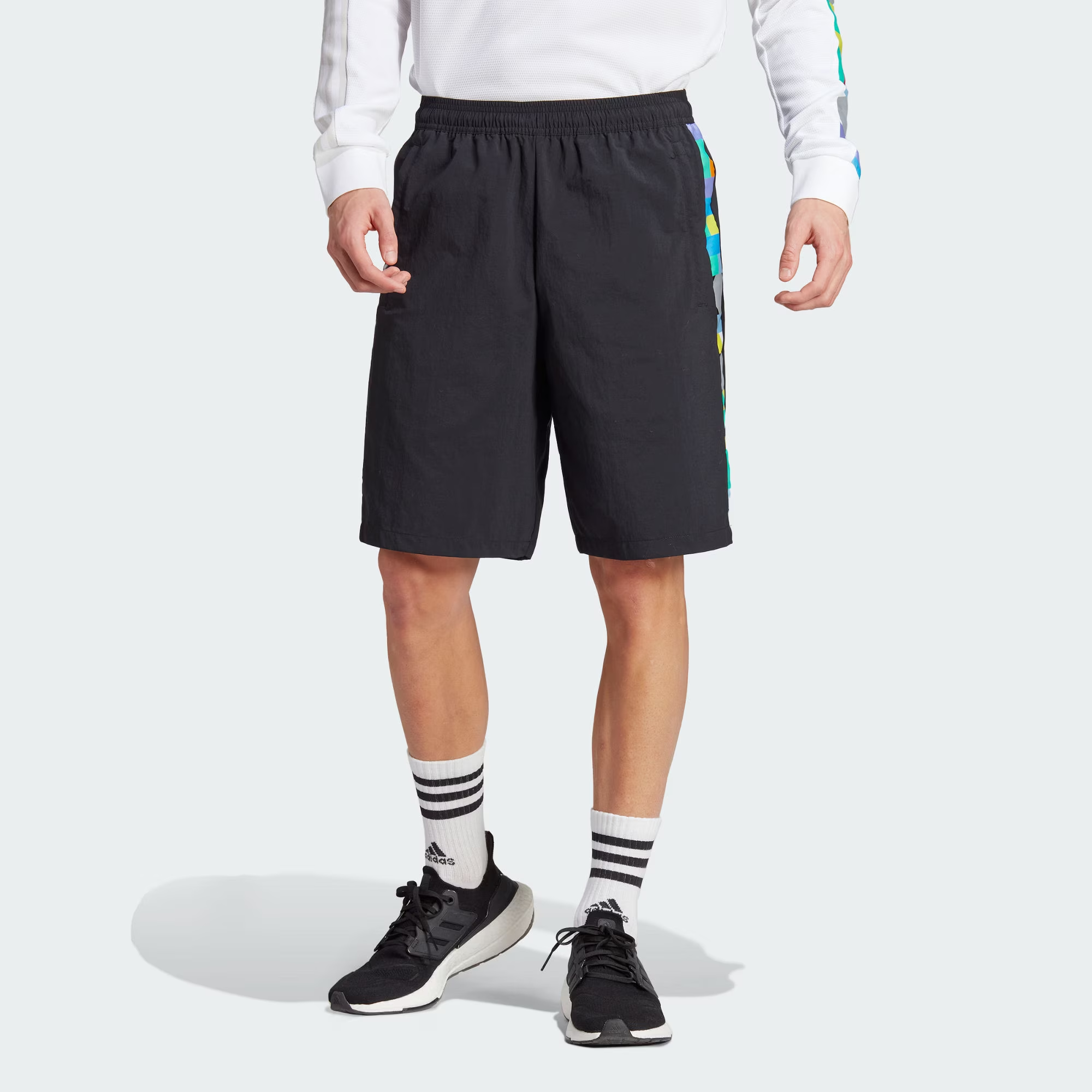 Adidas Manchester United Sports Shorts Men’s Black Moderate