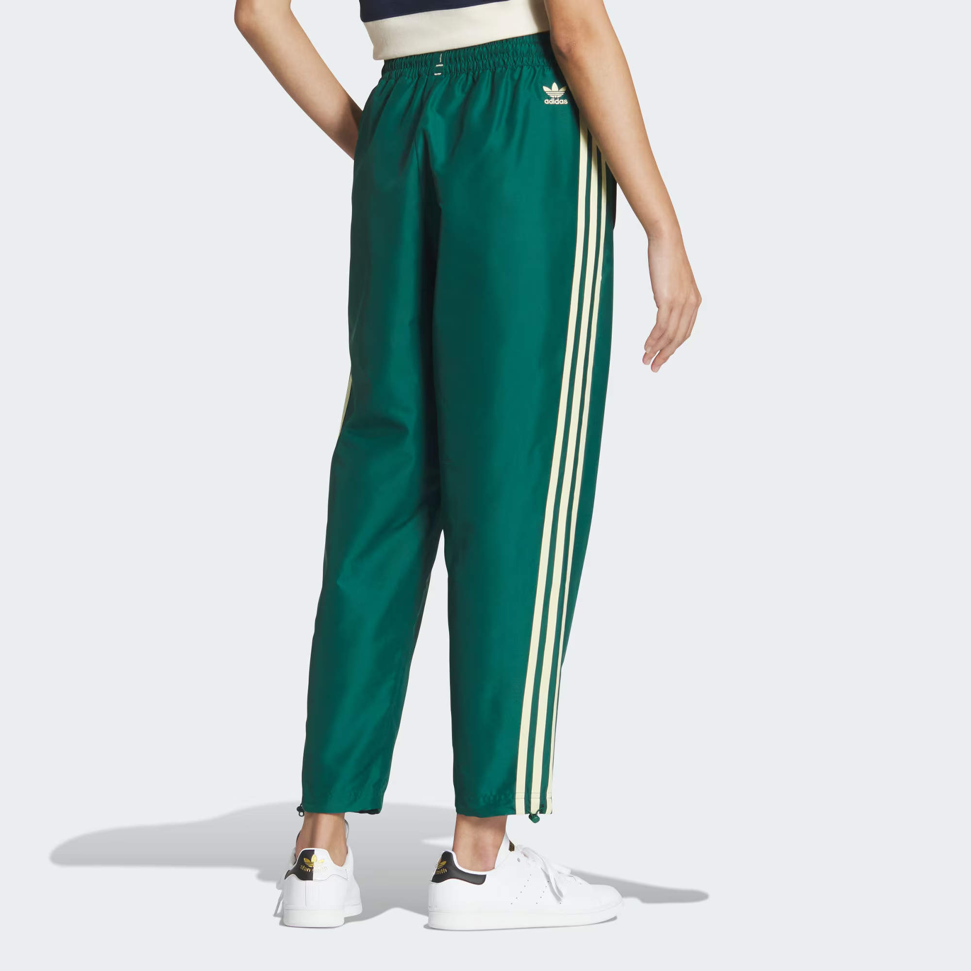 Adidas Originals Logo Twist Track Tracksuit Bottoms Woven Sweatpants Women’s Forest Green