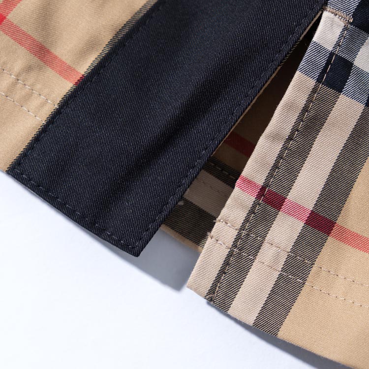 Женские шорты Burberry (бежевые) — фото 8