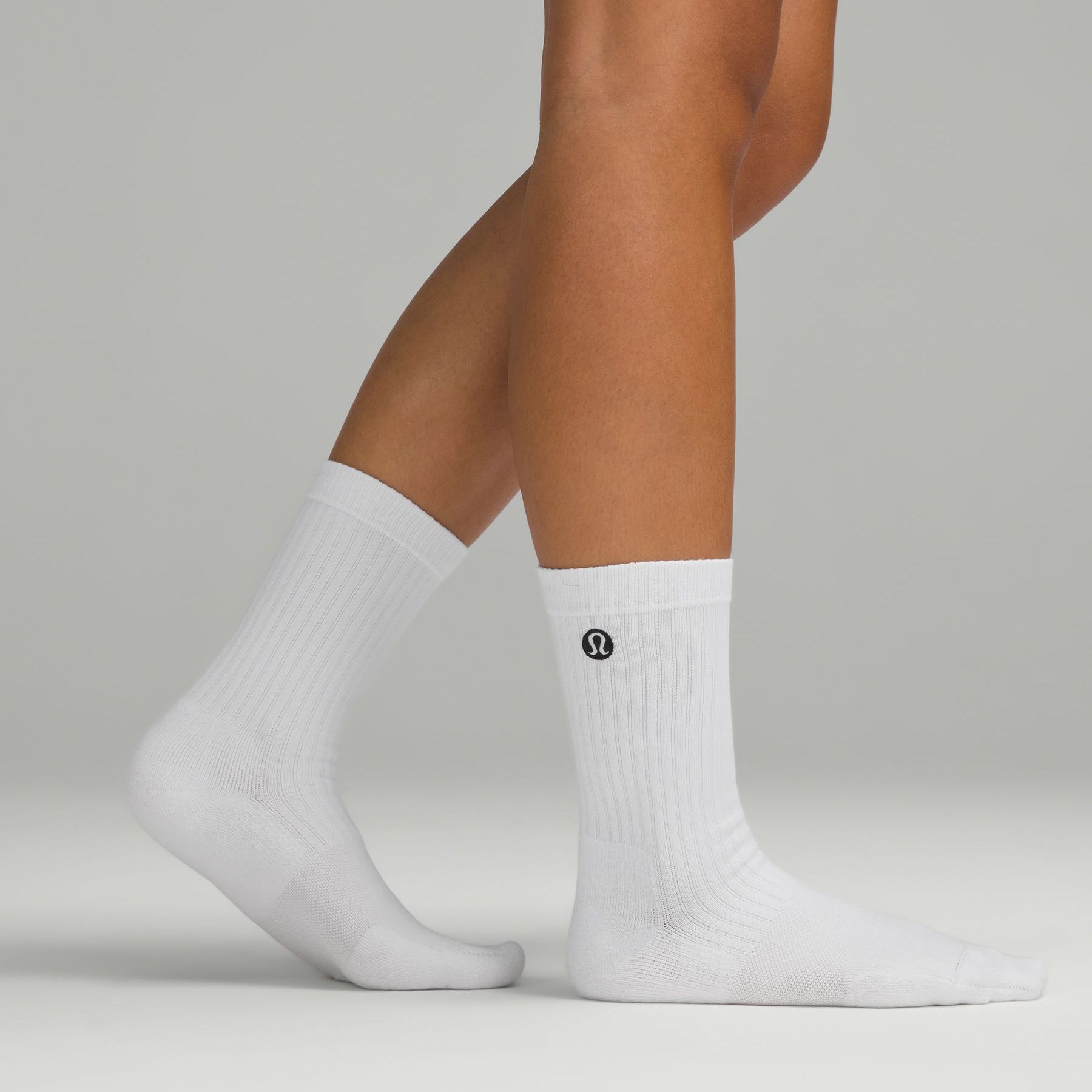 Lululemon Crew Socks Women’s 3 Pack White