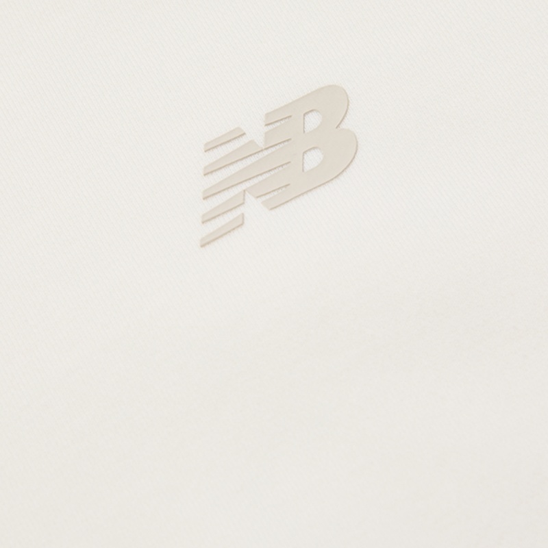 Женское худи New Balance New Balance (айвори) — фото 4