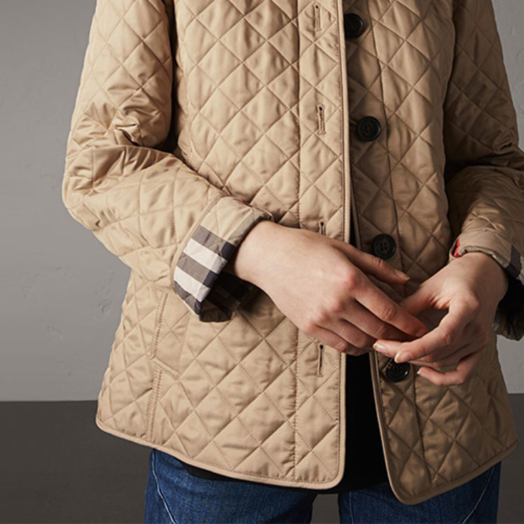 Женская куртка Burberry (картиковая) — фото 4