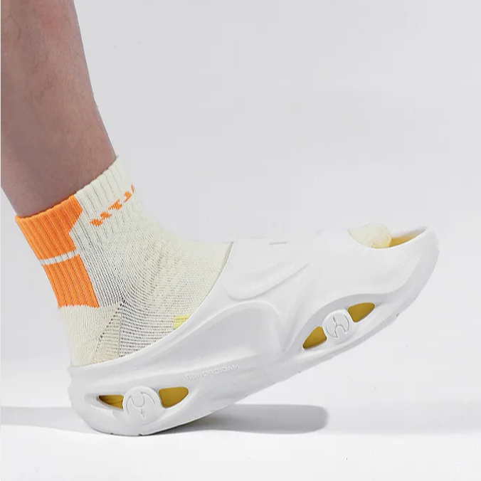 HEALTH Slip Resistant Abrasion Resistant Cushioning Slide Slippers Unisex White Yellow
