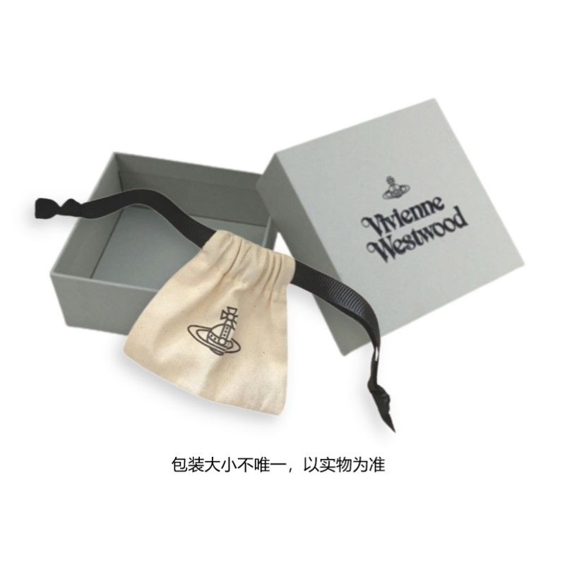 Vivienne Westwood New Diamante Heart pendant necklace