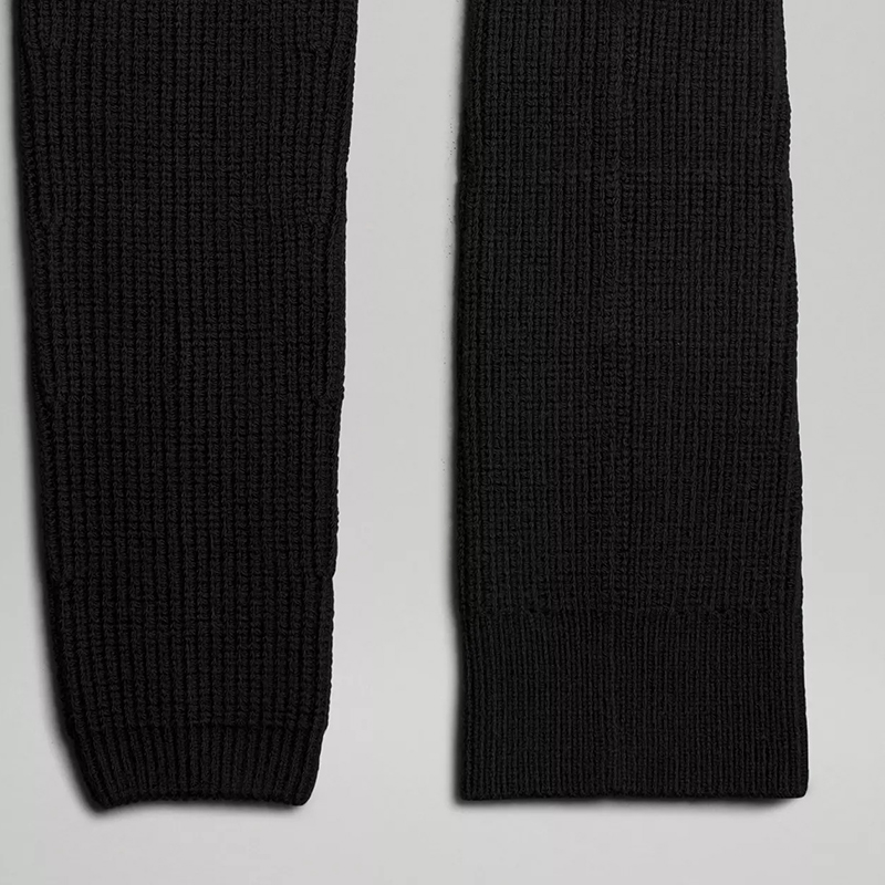 Lululemon Women’s Sock Sleeves