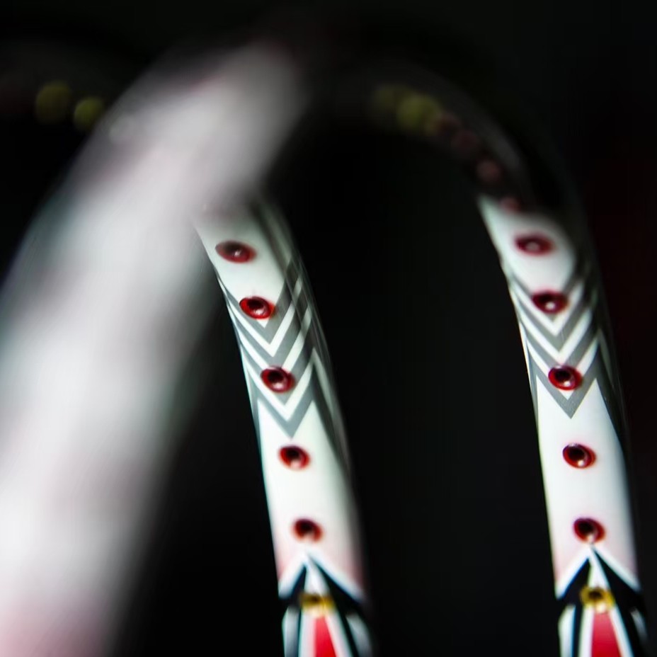 Li Ning N90 Badminton Rackets Offensive Type Heavy Head, Stiff Shaft Upper Class 4U/G5 Black Red