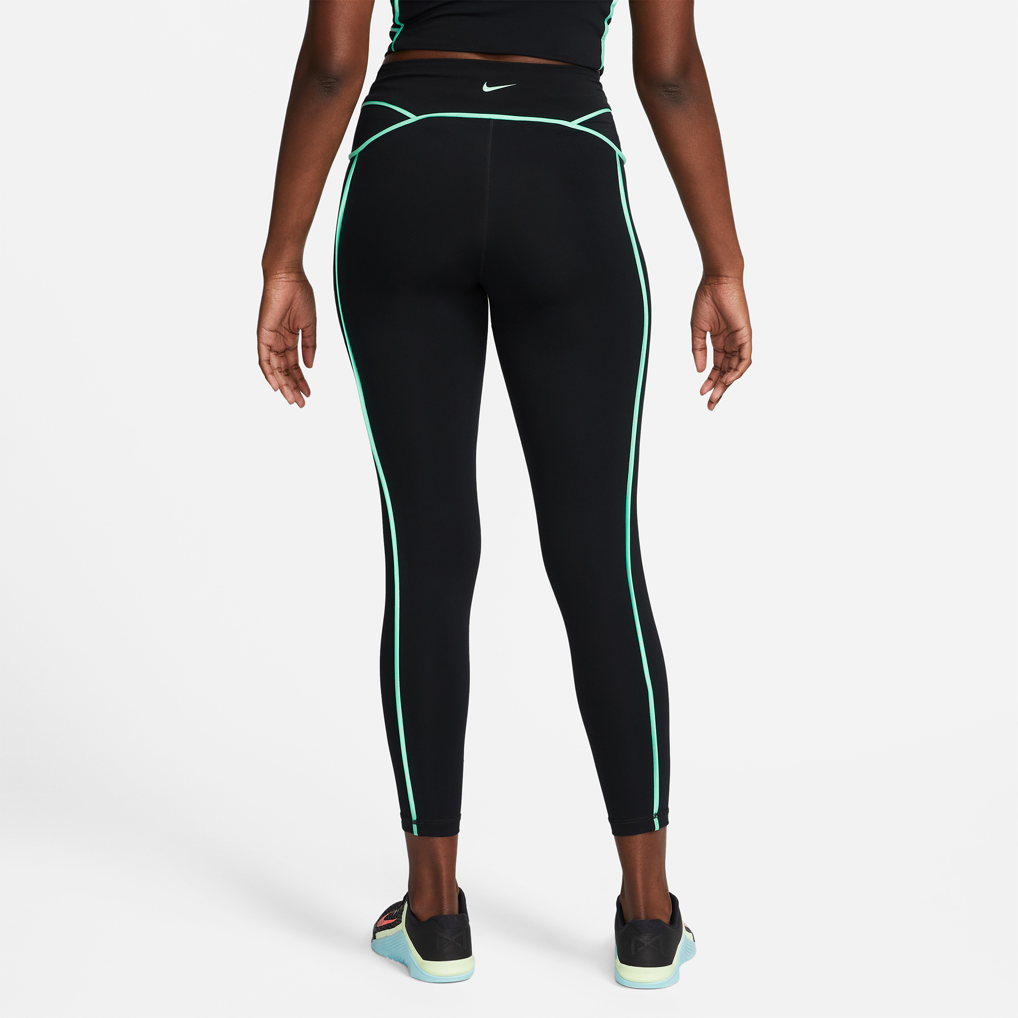 Nike Sports Pants Women’s Black Moderate