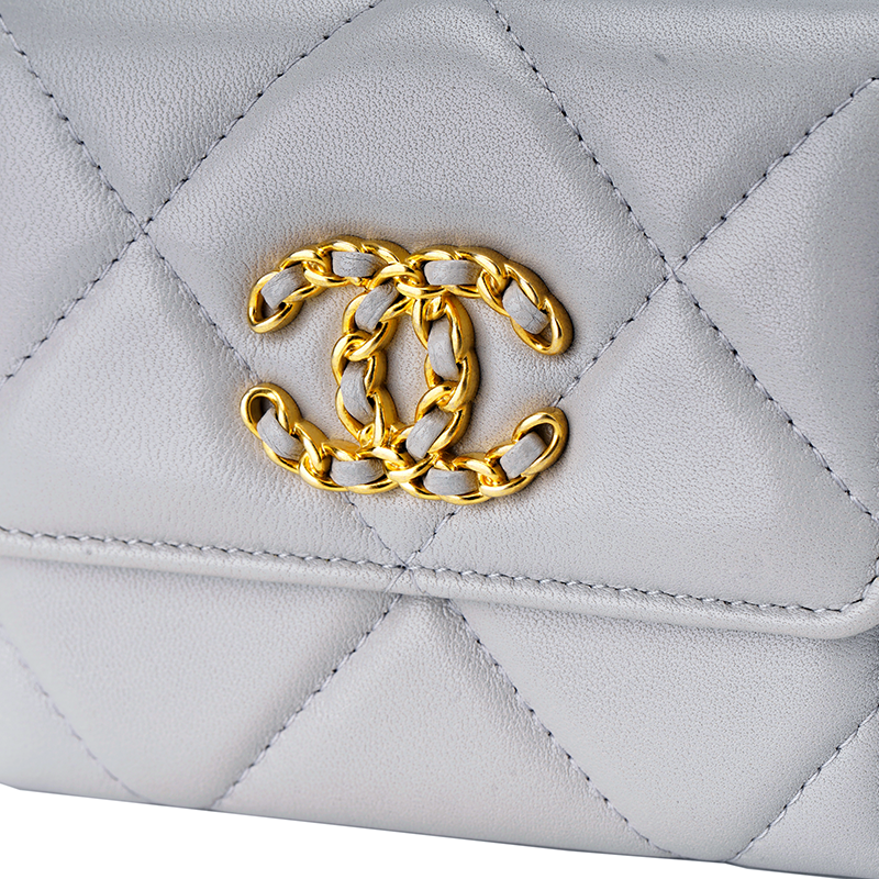 Женская сумка Chanel 19 Bag (серая) — фото 5
