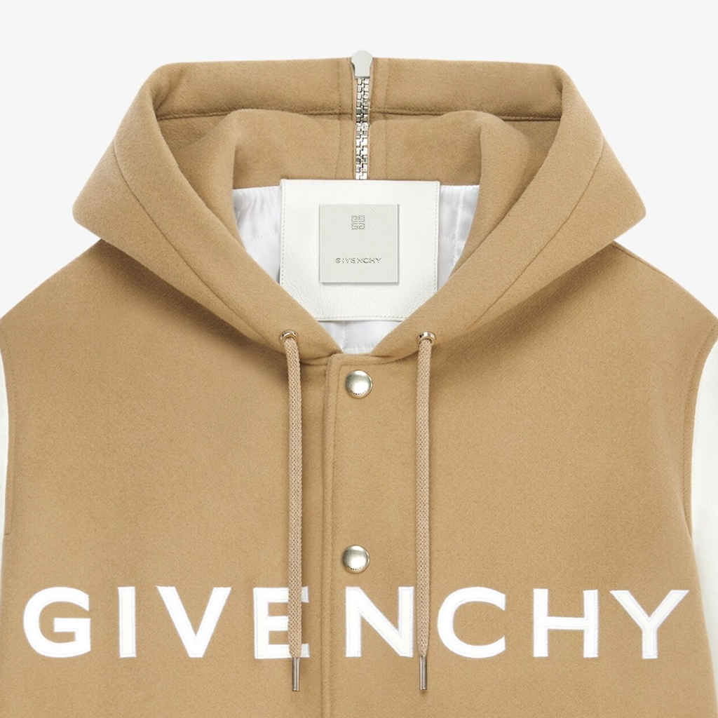 GIVENCHY FW22 Logo  