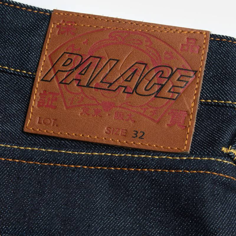 Шорты Palace x EVISU SS24 LOGO (черные) — фото 3
