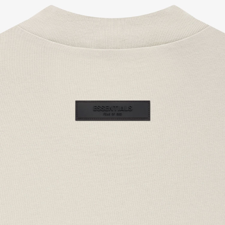 Женская футболка Fear of God Essentials SS22 Tee (бежевая) — фото 4