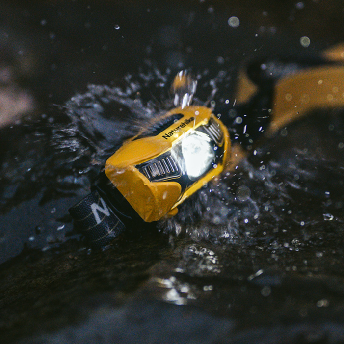 NATUREHIKE Outdoor Lightings Headlamp Battery Night Running, Mountaineering 5.8*3.4*3.4CM
