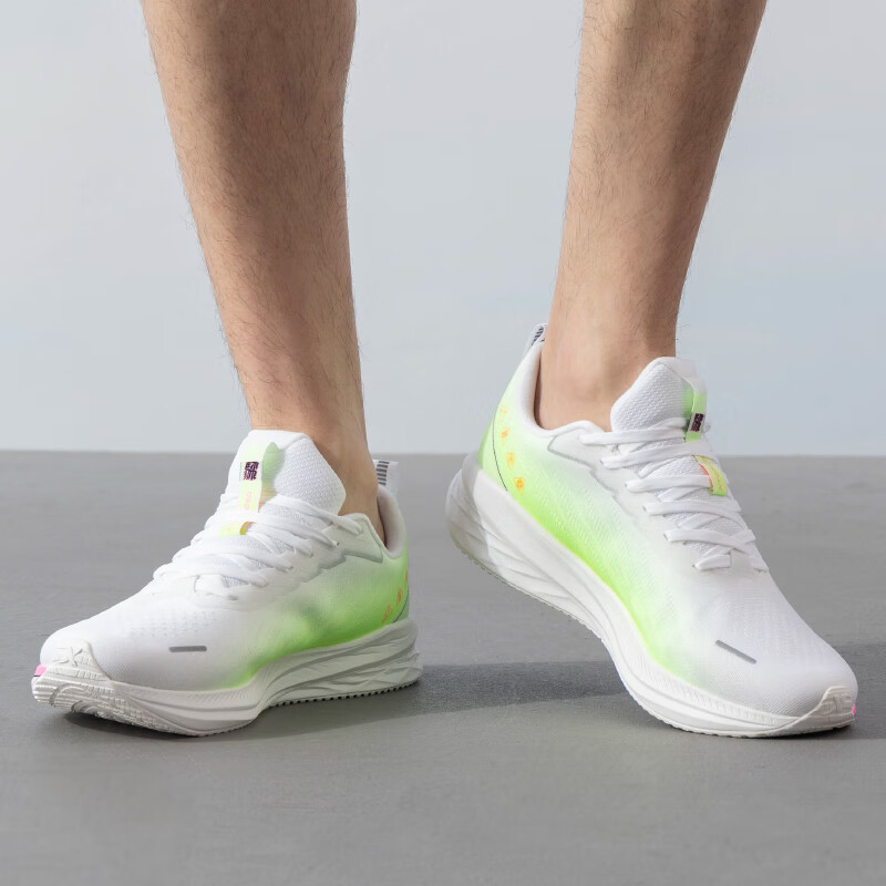 XTEP 5.0LITE Slip Resistant Abrasion Resistant Low top Training Running Shoes Men’s White Green