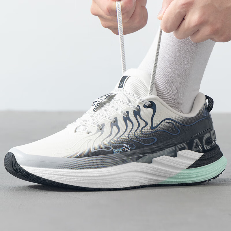 XTEP Cushioning Breathable Lightweight Low top Running Shoes Men’s White Gray Black