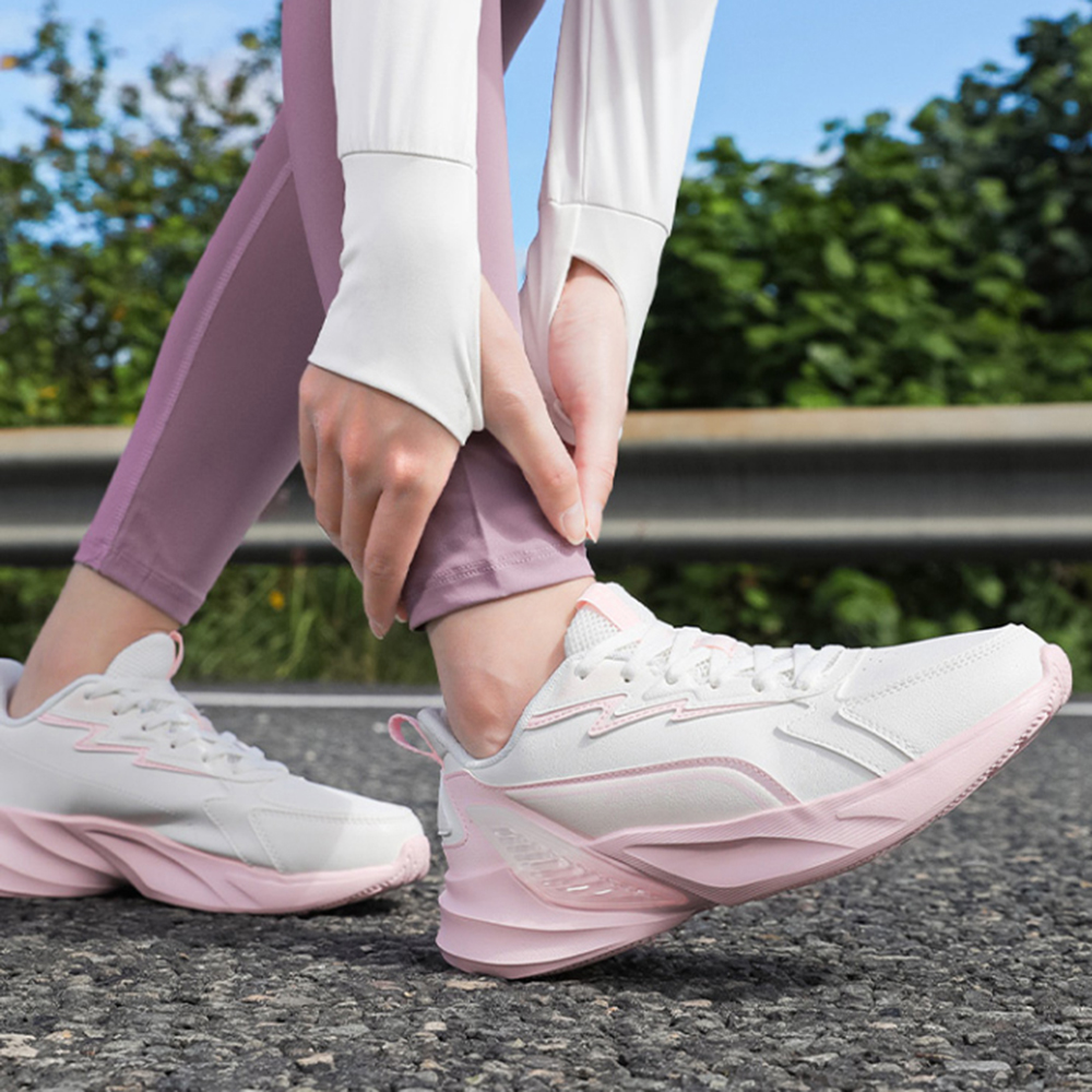 361° Slip Resistant Abrasion Resistant Low top Running Shoes Women’s White Pink